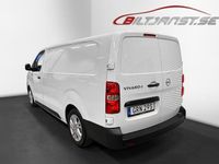 Begagnad Opel Vivaro-e Combi Business 101 kW (138 HK) 2023 Vit Van
