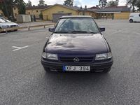 Begagnad Opel Astra Cabriolet 116 HK (85 kW) 1994 Mörkblå (blå) Cab