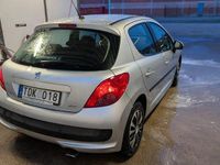 Begagnad Peugeot 207 109 HK (80 kW) 2007 Silver/grå