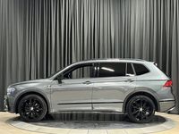 begagnad VW Tiguan Allspace GT 200 4M R-LINE BLACK Drag Värmare Ergo stolar 2021, SUV