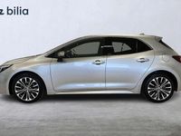 Begagnad Toyota Corolla Hybrid Style 141 HK (103 kW) 2024 Silver Halvkombi