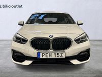 Begagnad BMW 118 Sport Line 136 HK (100 kW) 2020 Vit Halvkombi