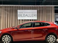 begagnad Volvo V40 T4 Summum - läder, elstol, autopark, 6,99% ränta