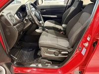 Begagnad Suzuki Vitara 140 HK (102 kW) 2019 Röd SUV