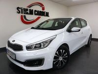 Begagnad Kia Ceed 136 HK (100 kW) 2017 Vit Halvkombi