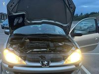 Begagnad Peugeot 206 109 HK (80 kW) 2005 Halvkombi