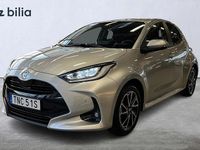 Begagnad Toyota Yaris Hybrid Active 117 HK (86 kW) 2025 Silver Halvkombi