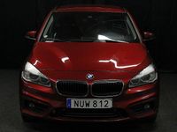 Begagnad BMW 220 190 HK (139 kW) 2015 Röd Minibuss