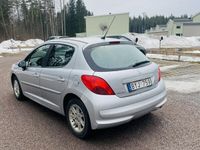 begagnad Peugeot 207 207NYBESIKTIGAD & NYSKATTAD 1.6 Sport