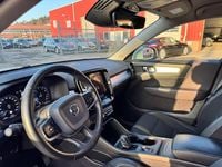 Begagnad Volvo XC40 Momentum 190 HK (139 kW) 2019 Vit SUV