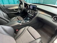 begagnad Mercedes C200 C200 BenzAvantgarde Drag | Navi | Backkamera 2020, Kombi