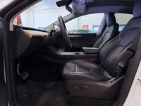 Begagnad Tesla Model Y 378 kW (514 HK) 2024 Vit SUV