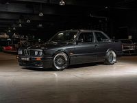 Begagnad BMW 325 M Sport 321 HK (236 kW) 1988 Svart Sportkupé