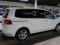 Begagnad VW Sharan 140 HK (102 kW) 2015 Vit Minibuss