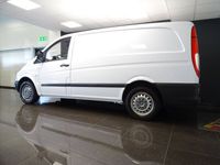 begagnad Mercedes Vito 109 CDI 2.7t 95hk Inredning