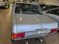 Begagnad Mercedes 200 95 HK (69 kW) 1975 Grå Sedan