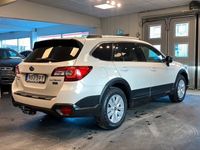 begagnad Subaru Outback 2.0 4WD Aut Drag B-kamera 2015, Kombi