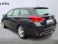 begagnad Toyota Auris Touring Sports 1.6 Active Drag Värmare V-Hjul 2013, Halvkombi