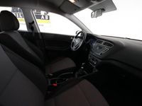 Begagnad Hyundai i20 Life 84 HK (61 kW) 2020 Vit Halvkombi