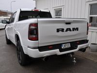 begagnad Dodge Ram Crew Cab 4x4 Hemi Laramie Night 360° Moms Pan