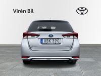 begagnad Toyota Auris 1,8 Intense Edition