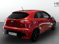 Begagnad Kia Rio 83 HK (61 kW) 2016 Röd Halvkombi
