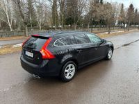 begagnad Volvo V60 D4 AWD Geartronic Classic, Momentum Euro 6