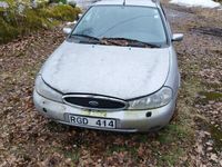 begagnad Ford Mondeo Kombi 2.0 Ghia