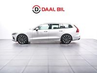 Begagnad Volvo V60 Core 350 HK (257 kW) 2023 Vit Kombi