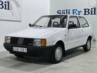 Begagnad Fiat Uno 45 HK (33 kW) 1990 Vit Halvkombi