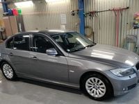 Begagnad BMW 318 143 HK (105 kW) 2009 Sedan