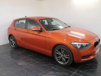 Begagnad BMW 118 143 HK (105 kW) 2012 Orange Halvkombi