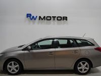 Begagnad Toyota Auris Touring Sports Executive 136 HK (100 kW) 2014 Brun Kombi