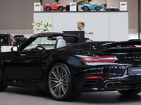 Begagnad Porsche 911 Turbo Cabriolet 540 HK (397 kW) 2017 Svart Cab