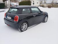 Begagnad Mini ONE 102 HK (75 kW) 2016 Halvkombi