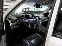 begagnad Chevrolet Suburban V8 4WD Hydra-Matic PREMIER ST TV Fullutr