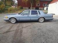 Begagnad Lincoln Town Car 193 HK (141 kW) 1991 Blå Sedan