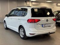 Begagnad VW Touran 112 HK (82 kW) 2016 Vit Minibuss