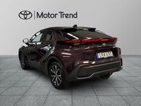 Begagnad Toyota C-HR Style 141 HK (103 kW) 2023 Lila SUV