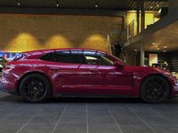 Begagnad Porsche Taycan GTS Sport Turismo 380 kW (517 HK) 2023 Röd Sedan