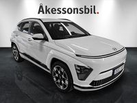 Begagnad Hyundai Kona Advanced 160 kW (218 HK) 2023 Vit SUV