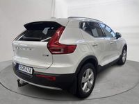 Begagnad Volvo XC40 Momentum 150 HK (110 kW) 2021 Vit SUV