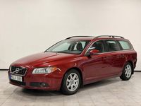 Begagnad Volvo V70 Momentum 116 HK (85 kW) 2011 Röd Kombi