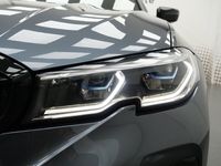 begagnad BMW 330 i Sedan M Sport M Performance HuD H&K Laser 258hk