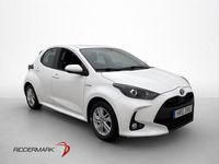 Begagnad Toyota Yaris 2021 Vit Halvkombi