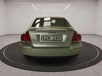 Begagnad Volvo S60 Kinetic 140 HK (102 kW) 2006 Ljusgrå Sedan