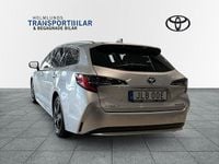 Begagnad Toyota Corolla Style 124 HK (91 kW) 2021 Silver Kombi