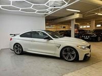 Begagnad BMW M4 Performance 431 HK (317 kW) 2014 Vit Sportkupé