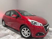 Begagnad Peugeot 208 82 HK (60 kW) 2015 Röd Halvkombi