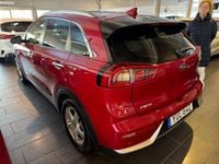 Begagnad Kia Niro Advance 141 HK (103 kW) 2018 Röd SUV
